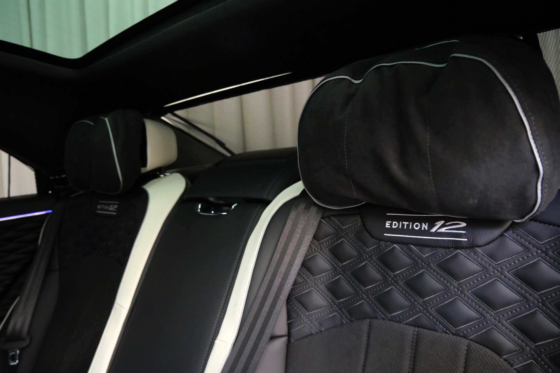 Used 2024 Bentley Flying Spur W12 image 34