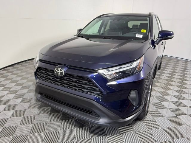 Used 2022 Toyota RAV4 XLE image 2