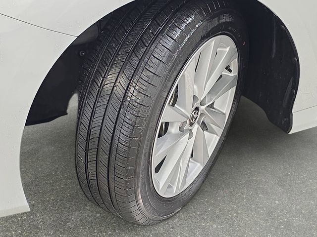 Certified 2023 Toyota Camry LE image 28