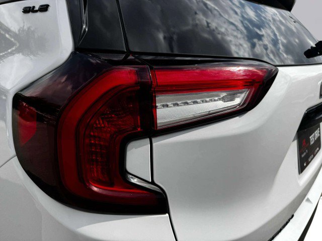 Used 2022 GMC Terrain SLE w/ Driver Convenience Package image 14