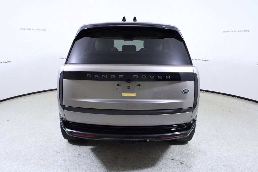 Used 2023 Land Rover Range Rover SE image 6