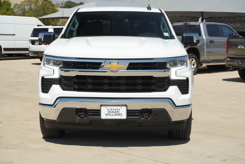 Used 2025 Chevrolet Silverado 1500 LT w/ Safety Package AWD/4WD image 8