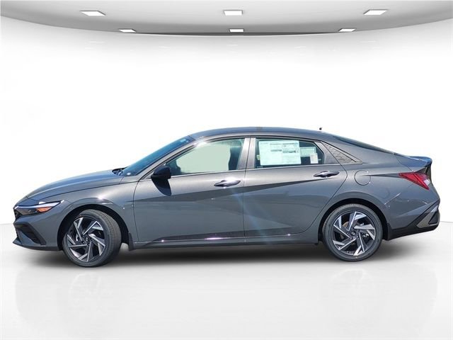 New 2025 Hyundai Elantra SEL FWD image 5