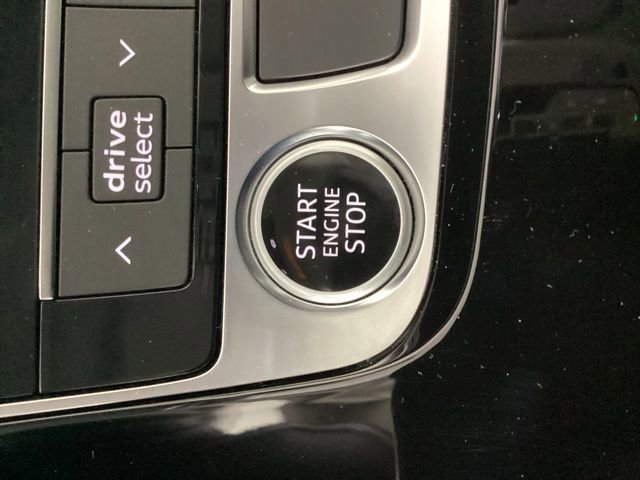 Certified 2025 Audi Q7 3.0T Premium w/ Convenience Package image 28