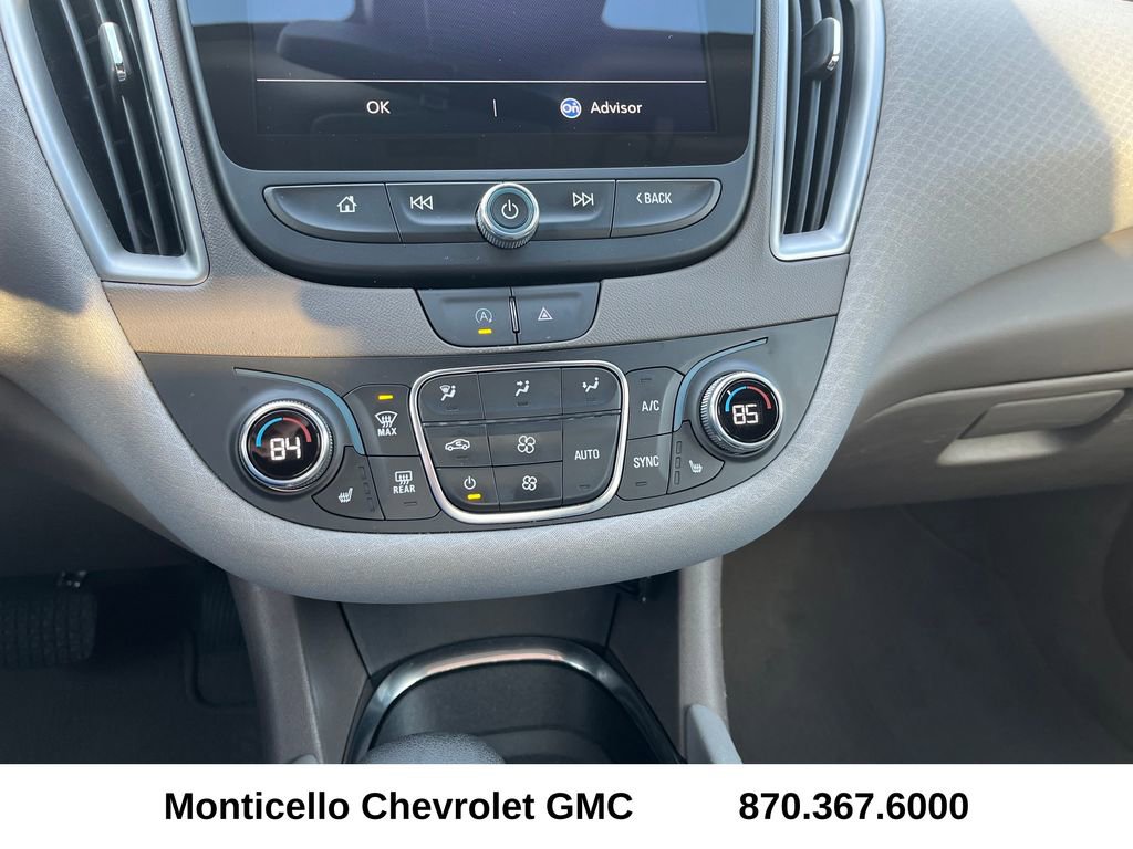 Used 2023 Chevrolet Malibu LT image 16