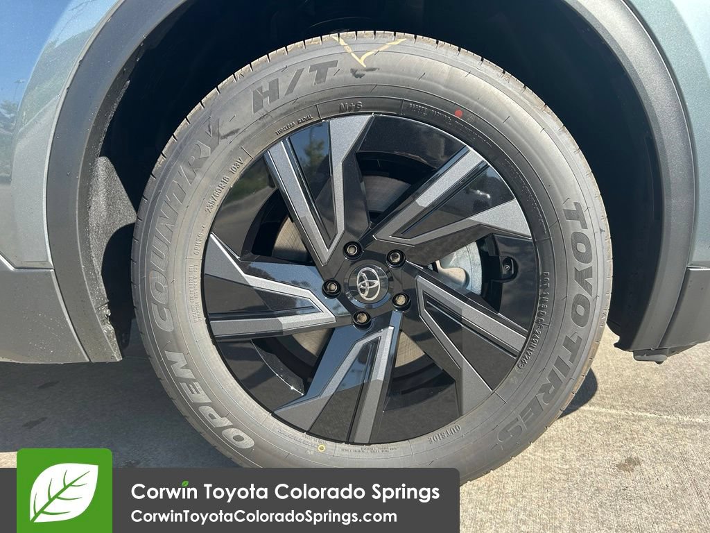 New 2026 Toyota C-HR AWD/4WD image 31