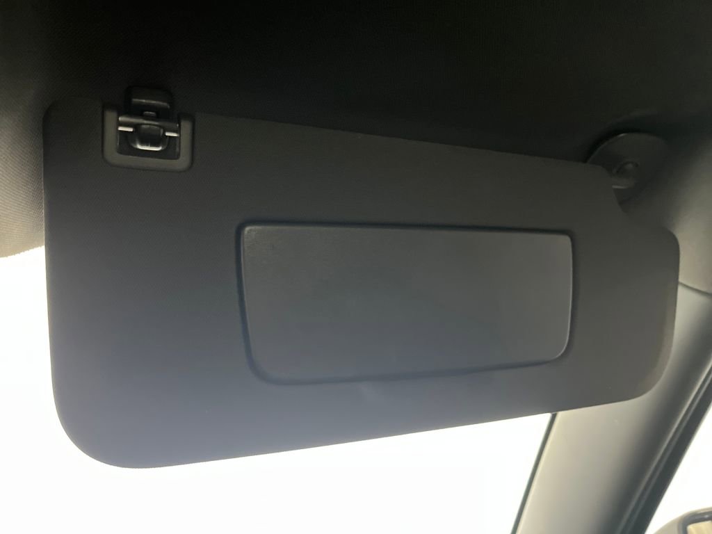 Used 2021 GMC Yukon Denali w/ Denali Premium Package image 24