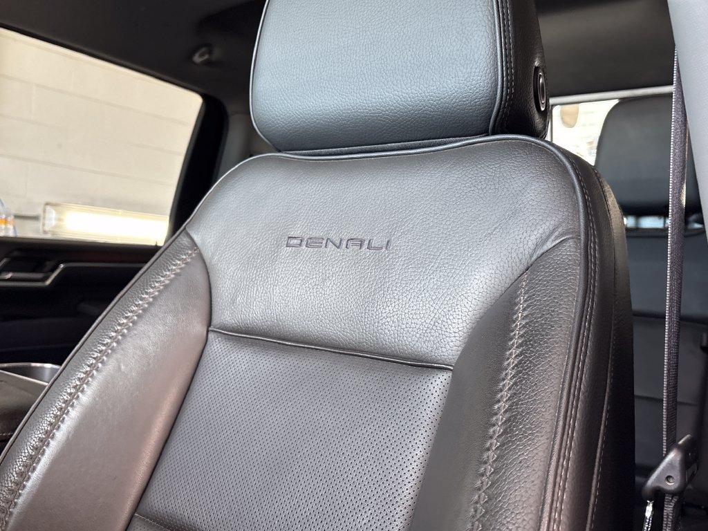 Used 2026 GMC Sierra 3500 Denali w/ Technology Package AWD/4WD image 49