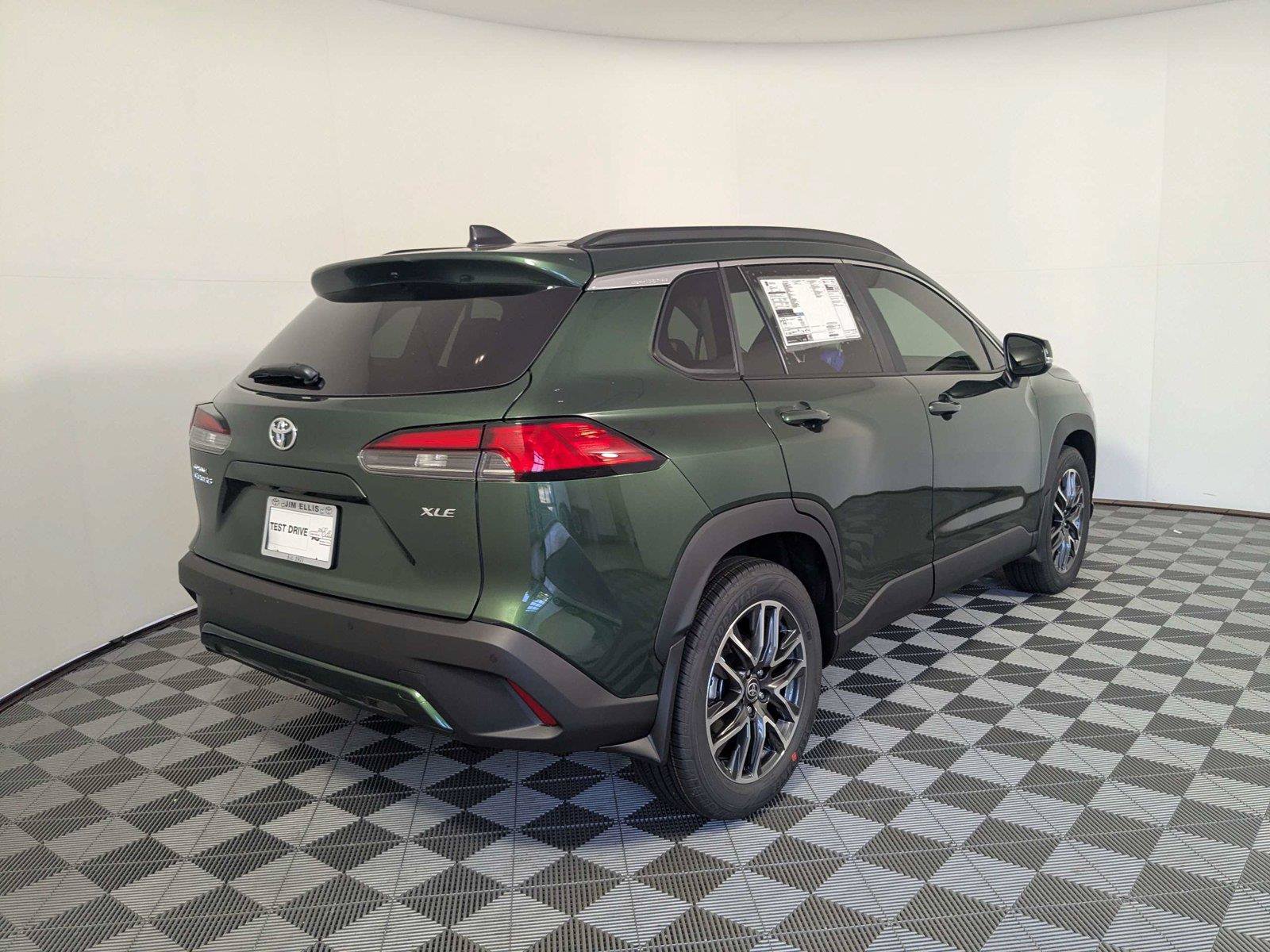 New 2026 Toyota Corolla Cross XLE w/ Convenience Package FWD image 5