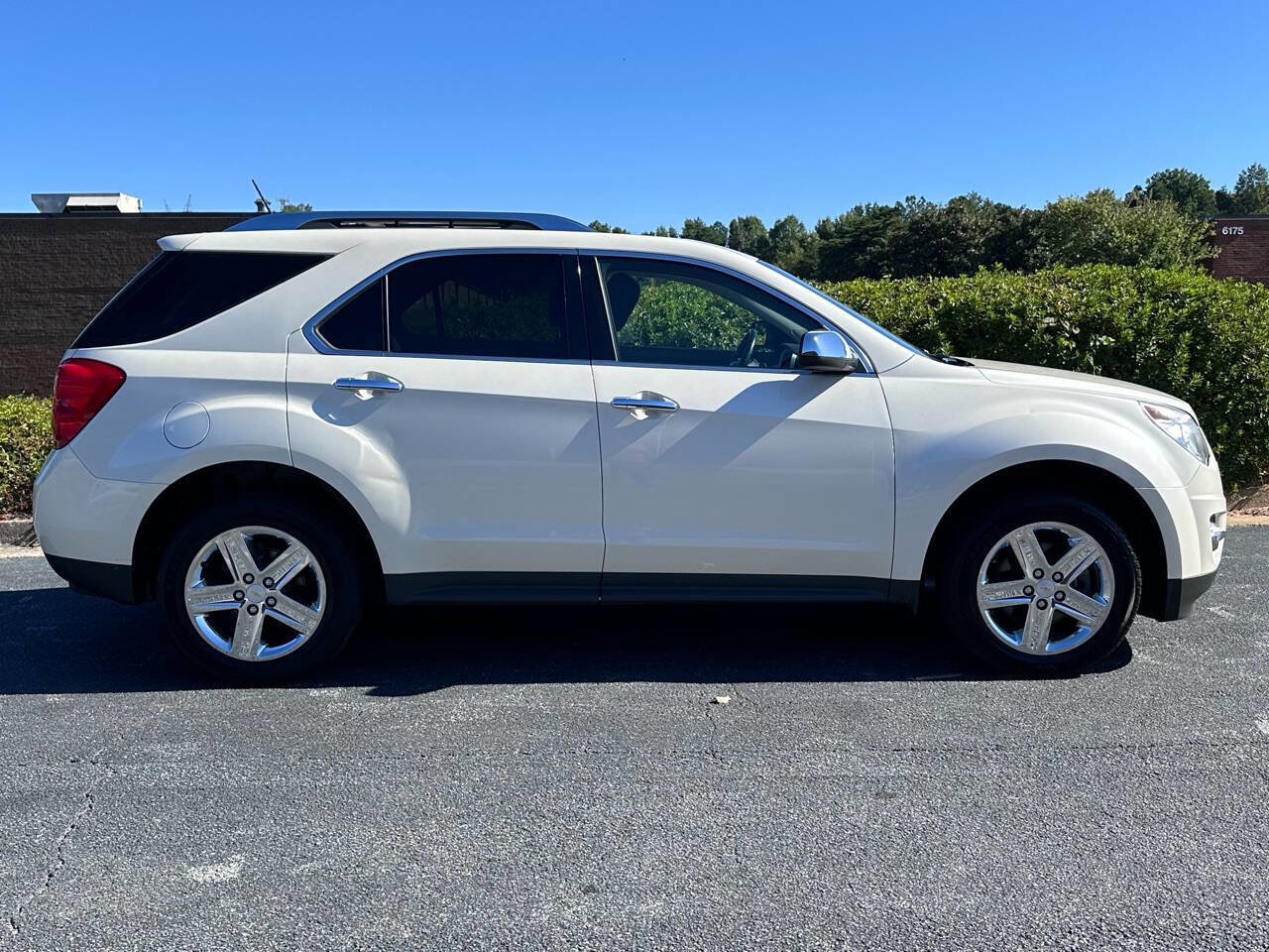 Used 2014 Chevrolet Equinox LTZ image 5