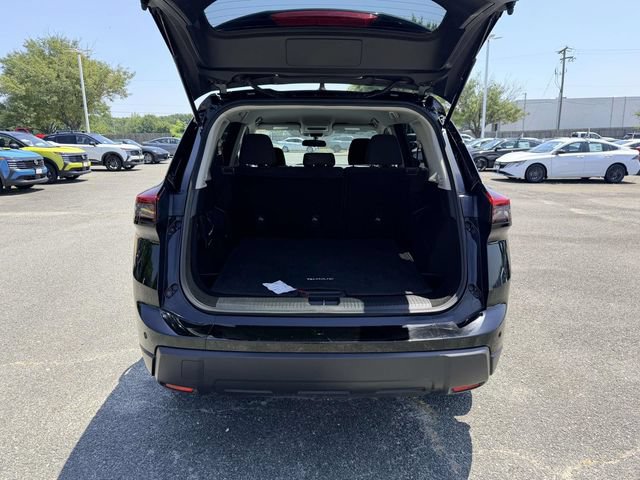 Used 2024 Nissan Rogue S AWD/4WD image 12