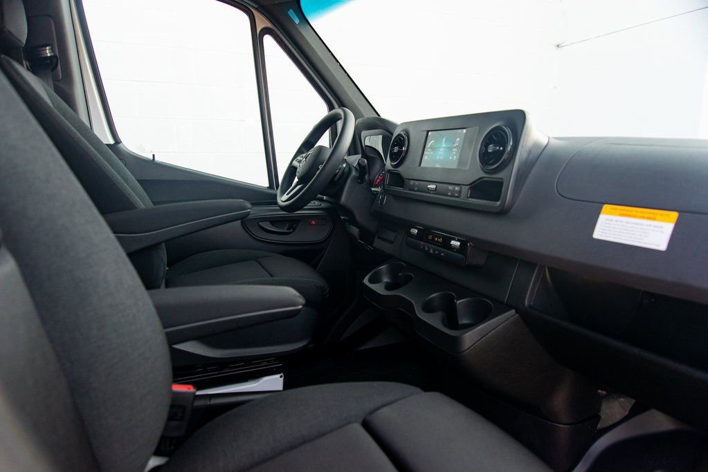 Used 2024 Mercedes-Benz Sprinter 144 Cargo image 30