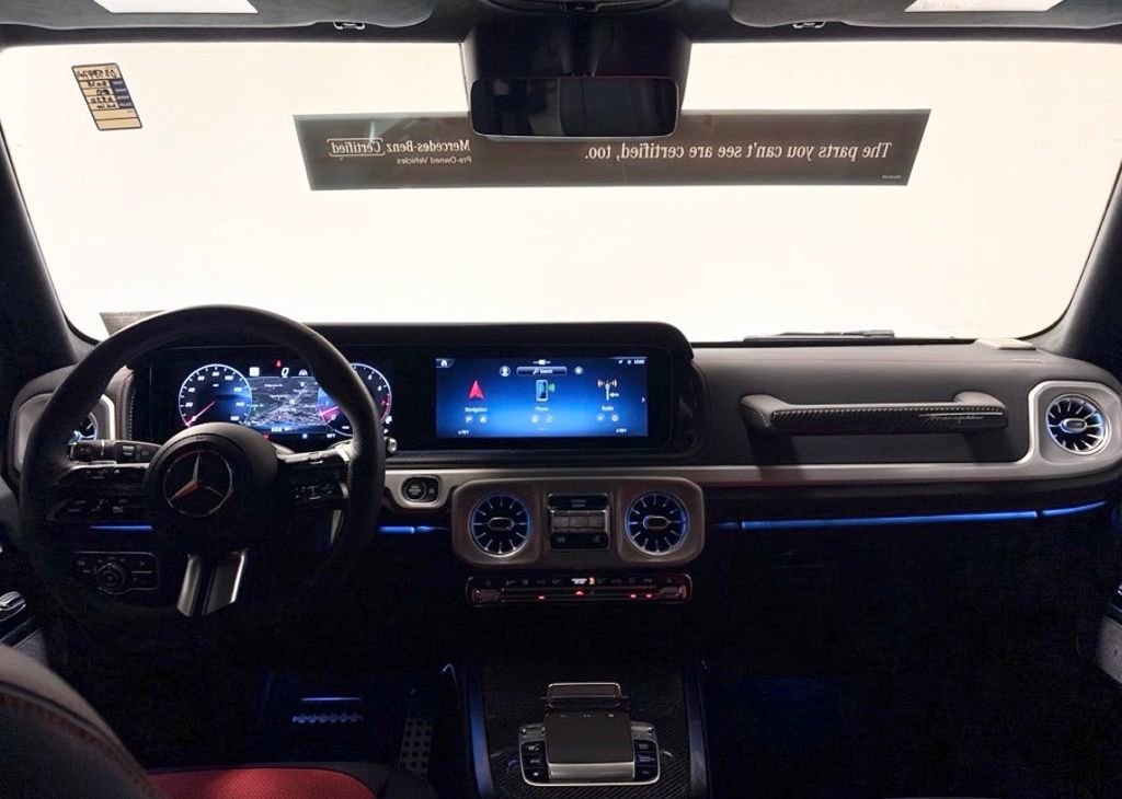 Used 2025 Mercedes-Benz G 550 image 2