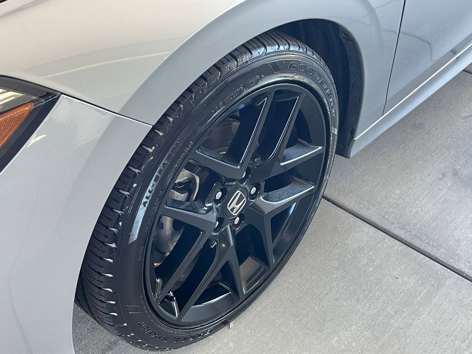 Used 2025 Honda Civic Sport image 30