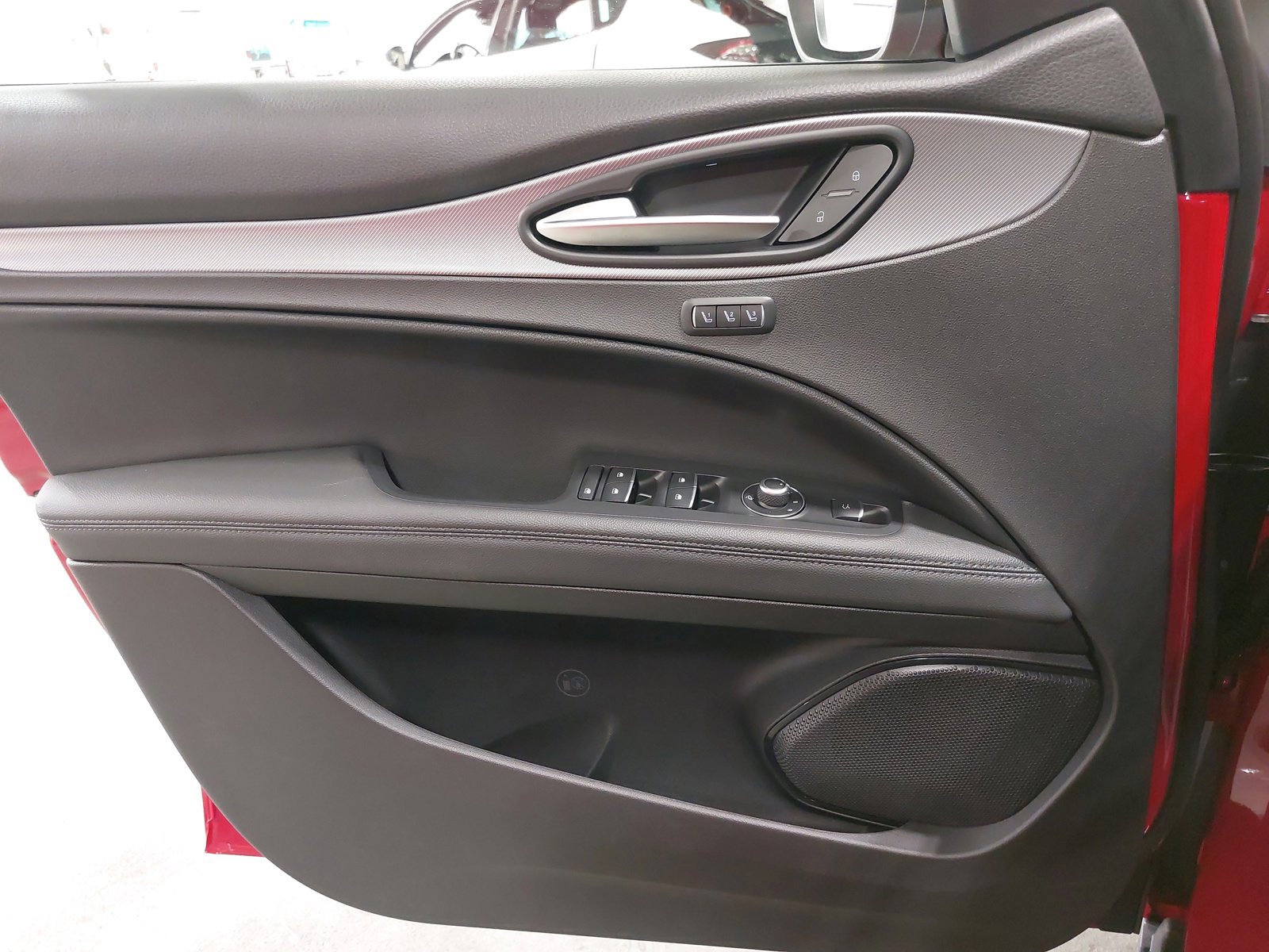 New 2025 Alfa Romeo Stelvio Sprint image 28