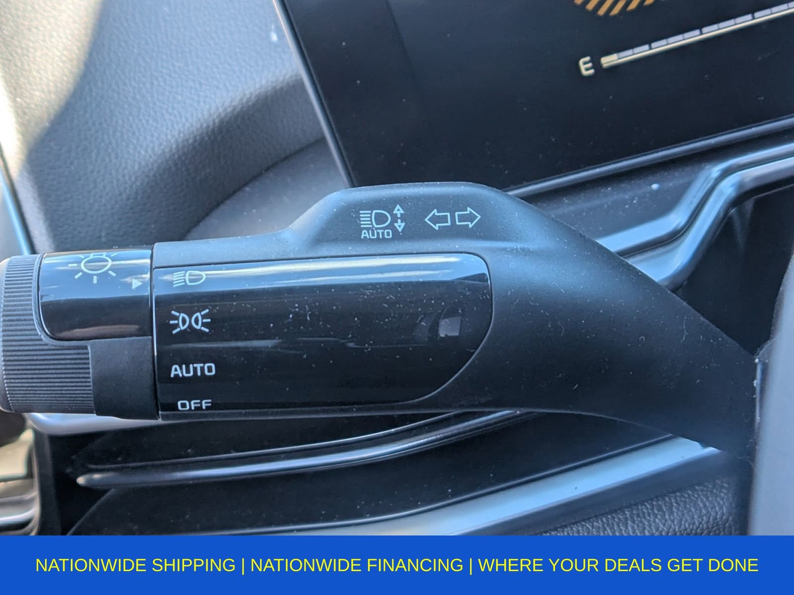 Used 2025 Kia Sorento S image 34