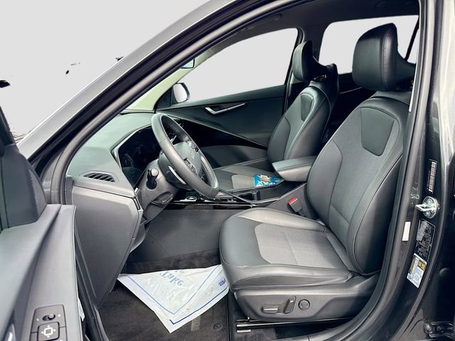 Certified 2023 Kia Niro EX image 24