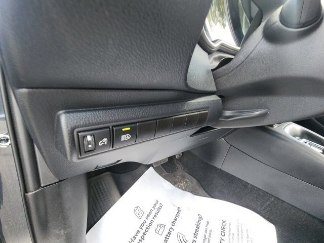 Used 2025 Toyota Corolla XSE FWD image 25