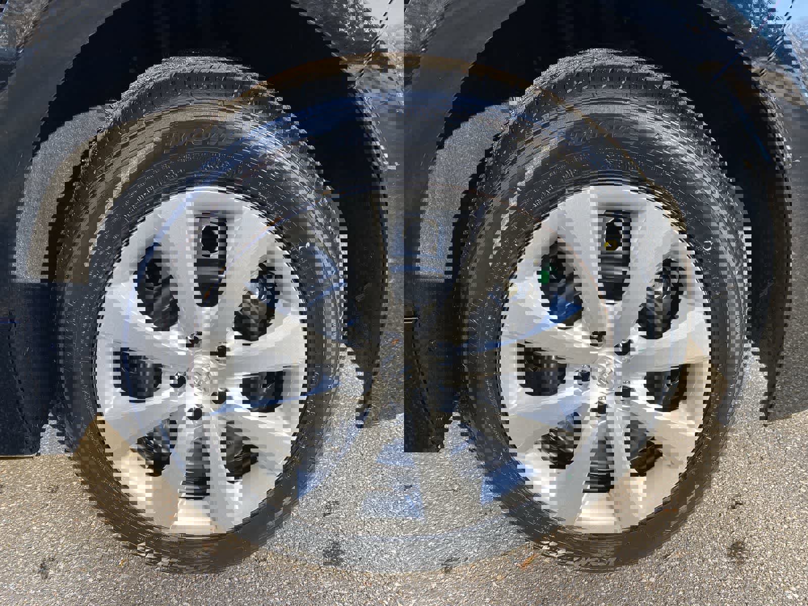 Used 2025 Toyota Corolla LE image 17