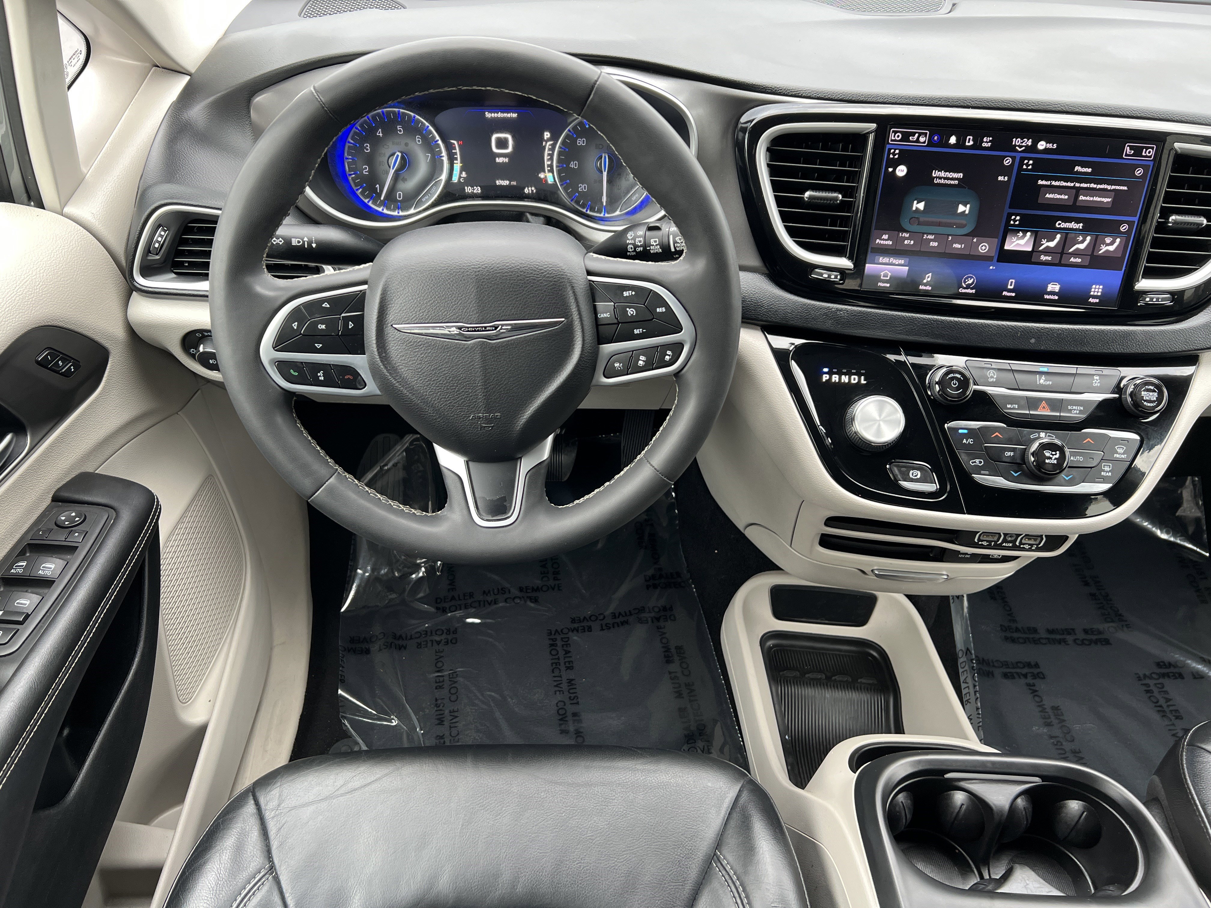 Used 2022 Chrysler Pacifica Touring-L FWD image 32