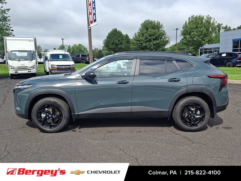 Certified 2026 Chevrolet Trax LT w/ Midnight Edition FWD image 9
