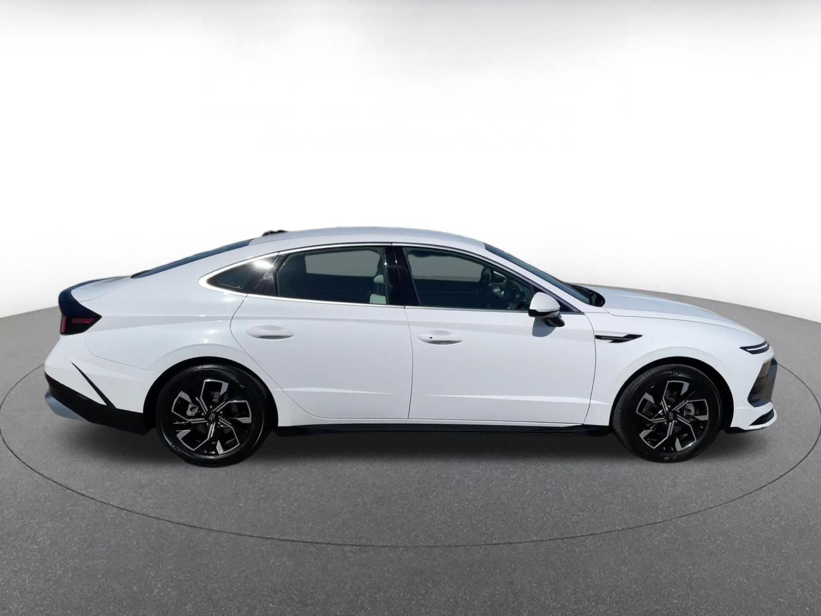 Used 2025 Hyundai Sonata SEL image 16