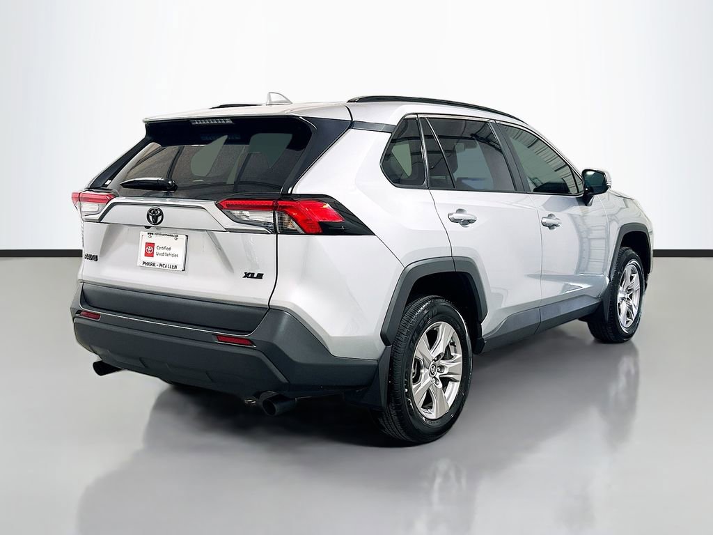 Used 2025 Toyota RAV4 XLE image 4