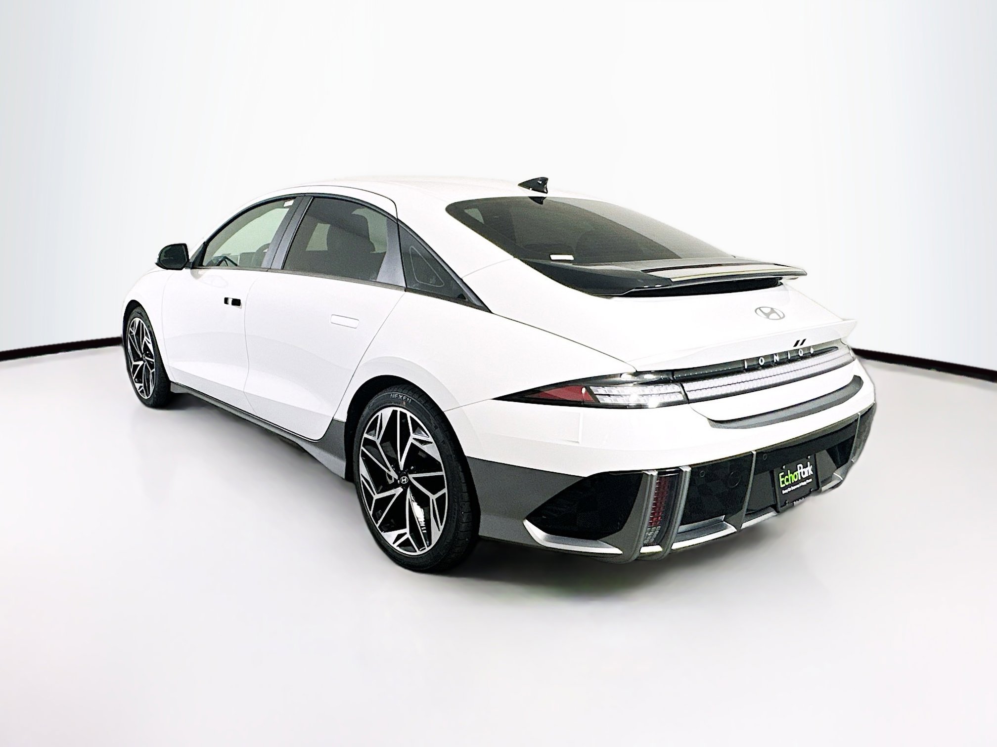 Used 2023 Hyundai Ioniq 6 SEL w/ Cargo Package image 5