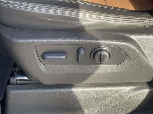 Used 2022 Chevrolet Silverado 2500 High Country w/ LPO, Hitch Package image 14