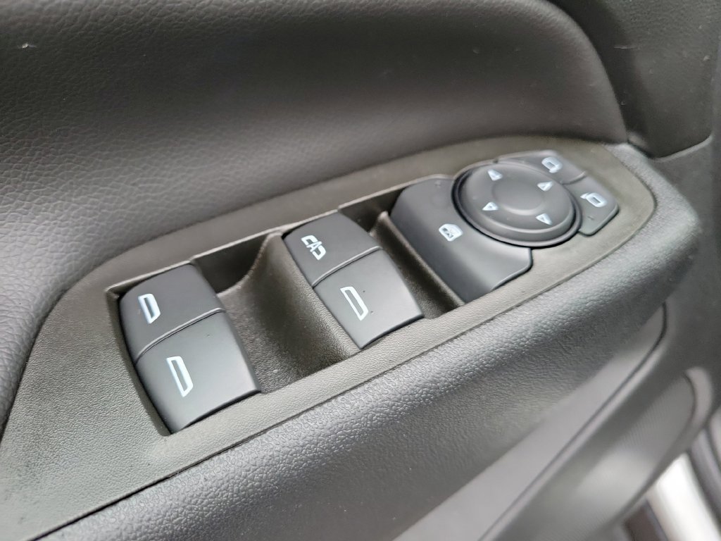 Used 2022 Chevrolet Equinox LT FWD image 27