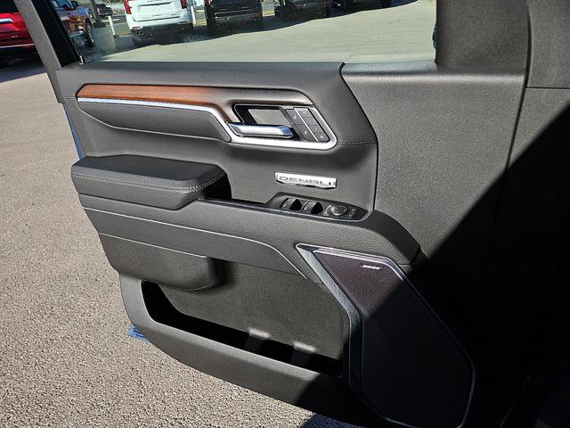 Used 2025 GMC Sierra 1500 Denali w/ Denali Reserve Package image 13