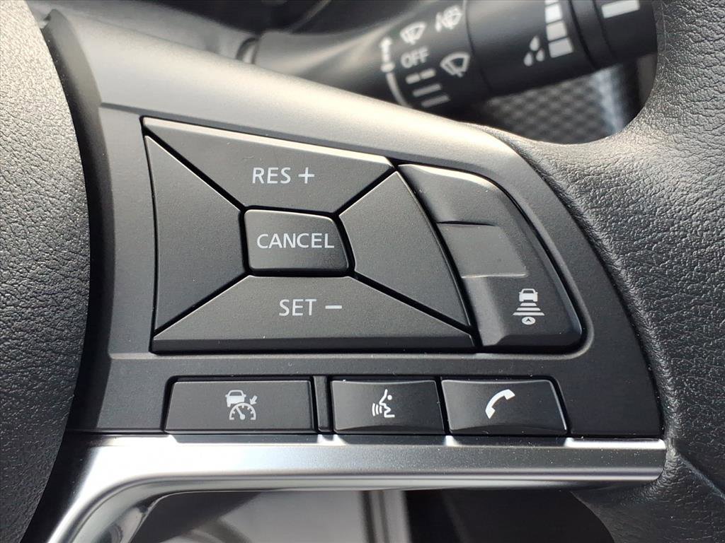 Certified 2024 Nissan Kicks SV image 30