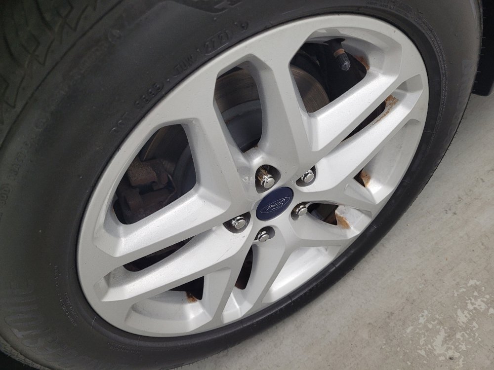 Used 2015 Ford Fusion SE FWD image 31