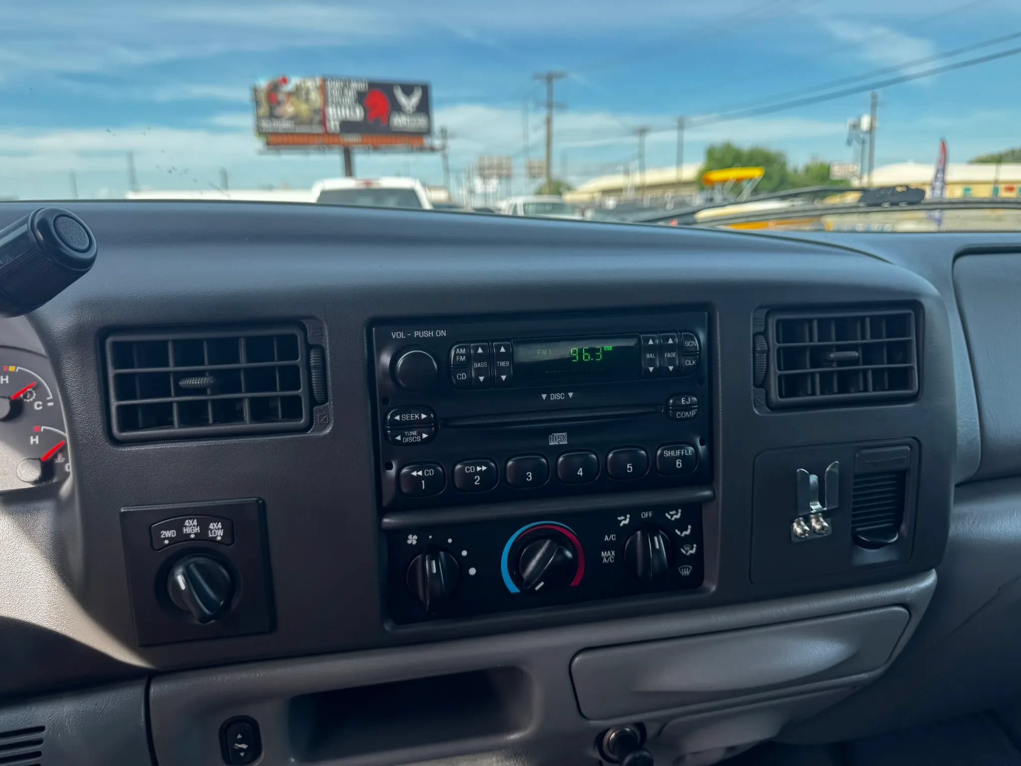 Used 2004 Ford F350 XLT AWD/4WD image 18