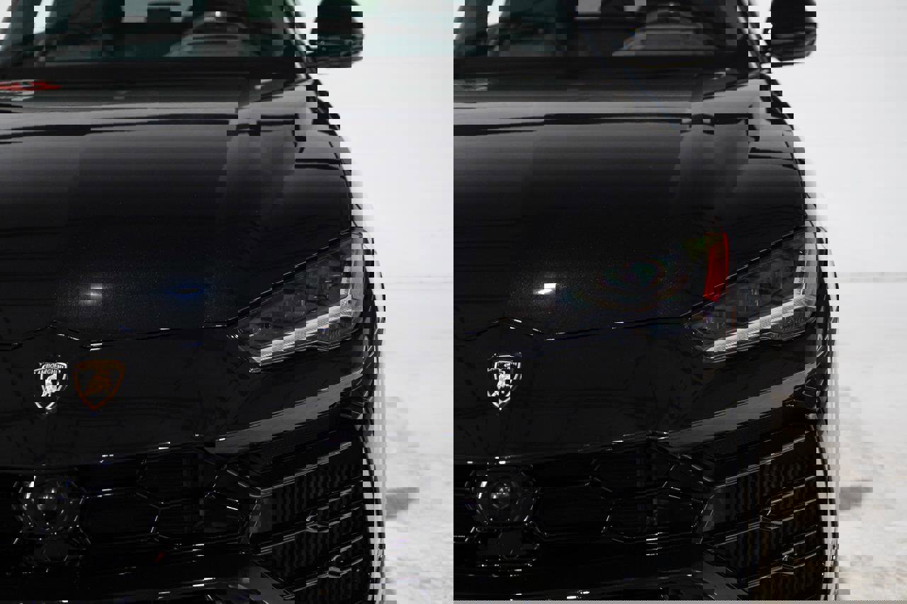 Used 2020 Lamborghini Urus image 28