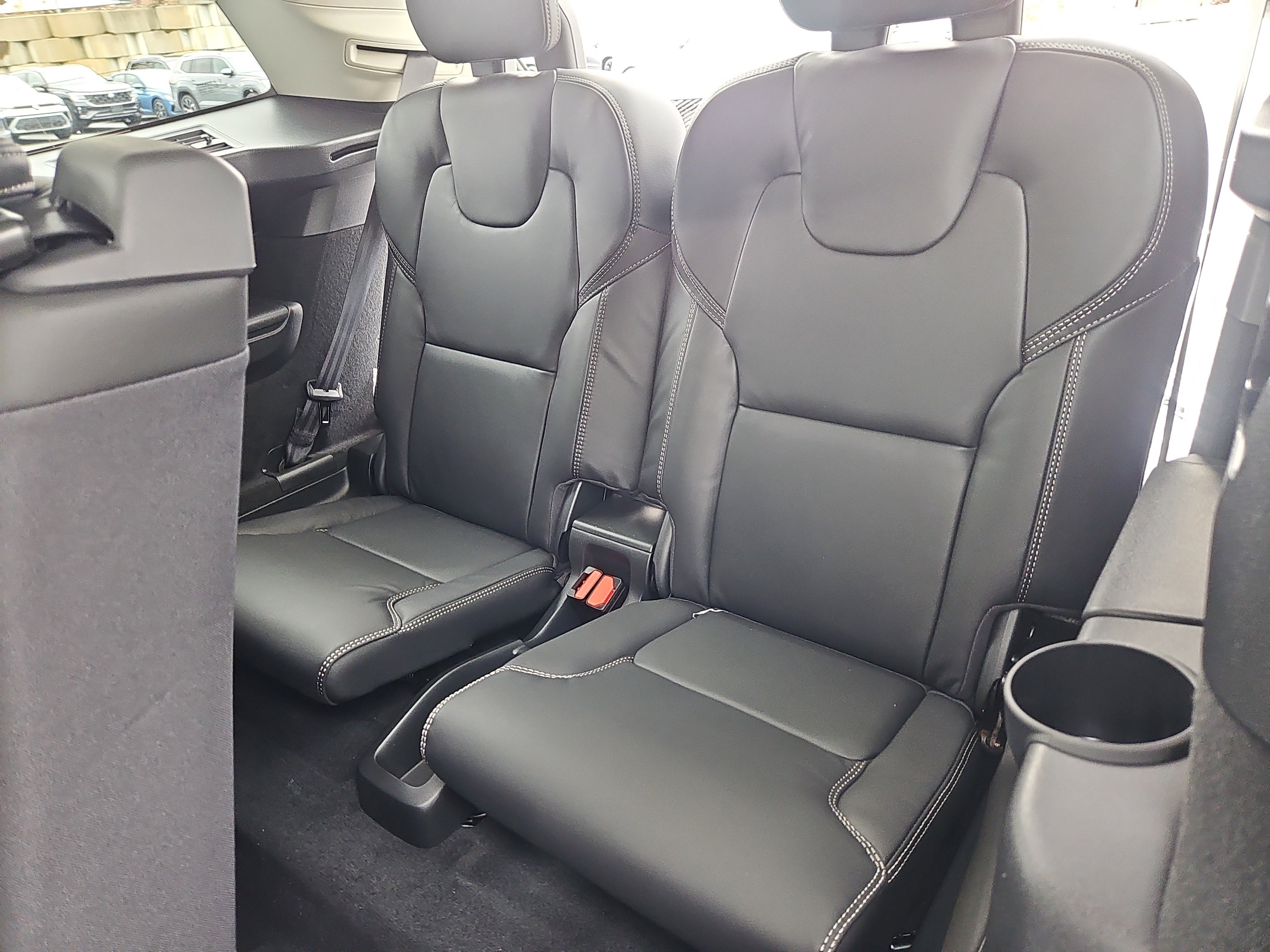 New 2026 Volvo XC90 B6 Ultra w/ Protection Package image 23
