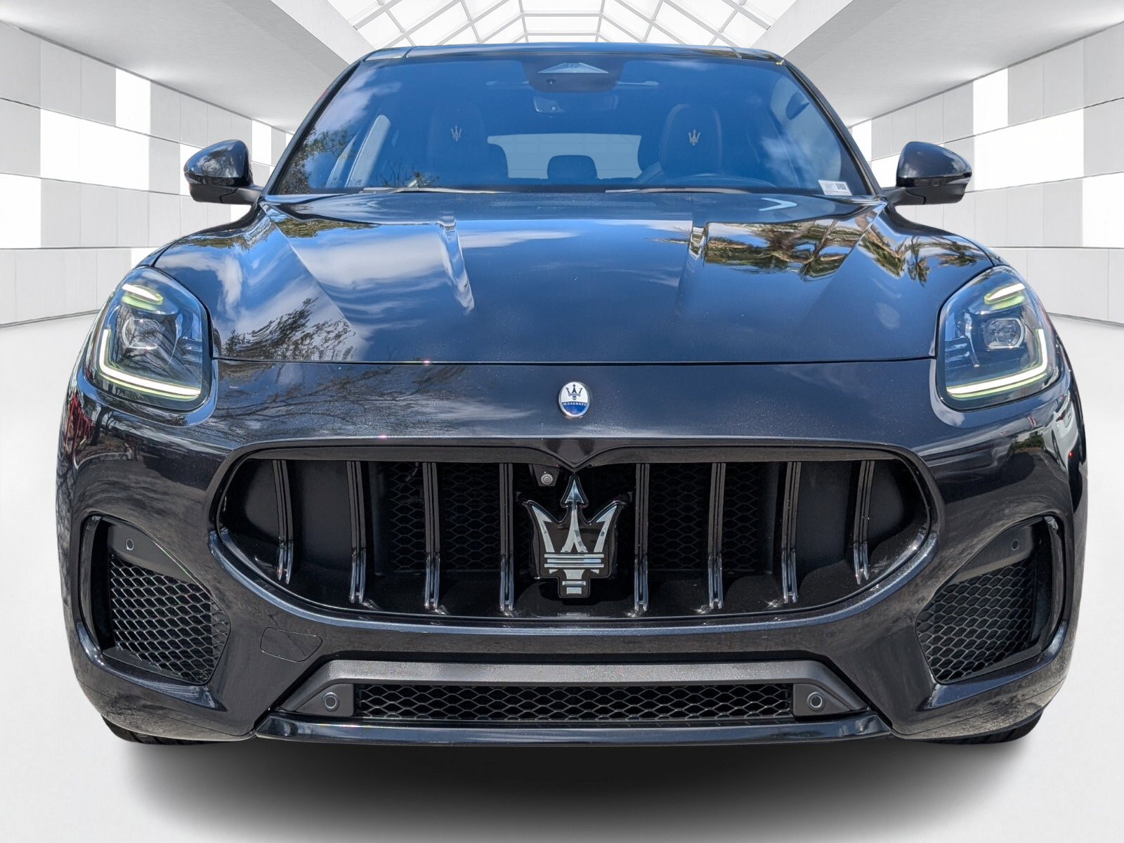 Used 2023 Maserati Grecale Modena image 2