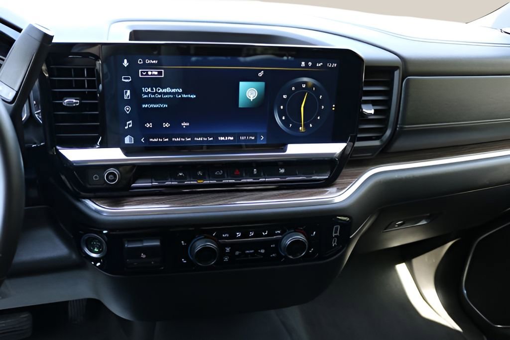 Used 2025 Chevrolet Silverado 1500 LT image 19