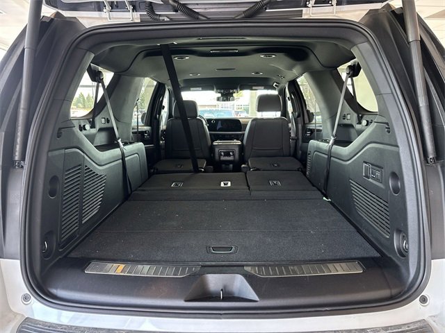New 2025 Chevrolet Suburban Premier image 16