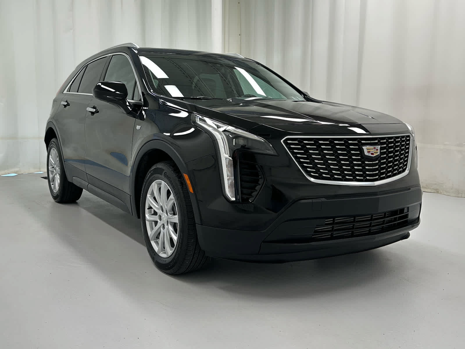 Used 2023 Cadillac XT4 Luxury w/ Cold Weather Package