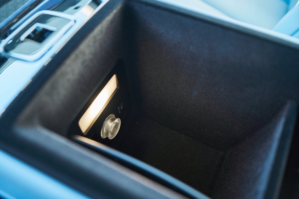 Used 2022 Rolls-Royce Cullinan Black Badge w/ Dark Exterior Package image 67