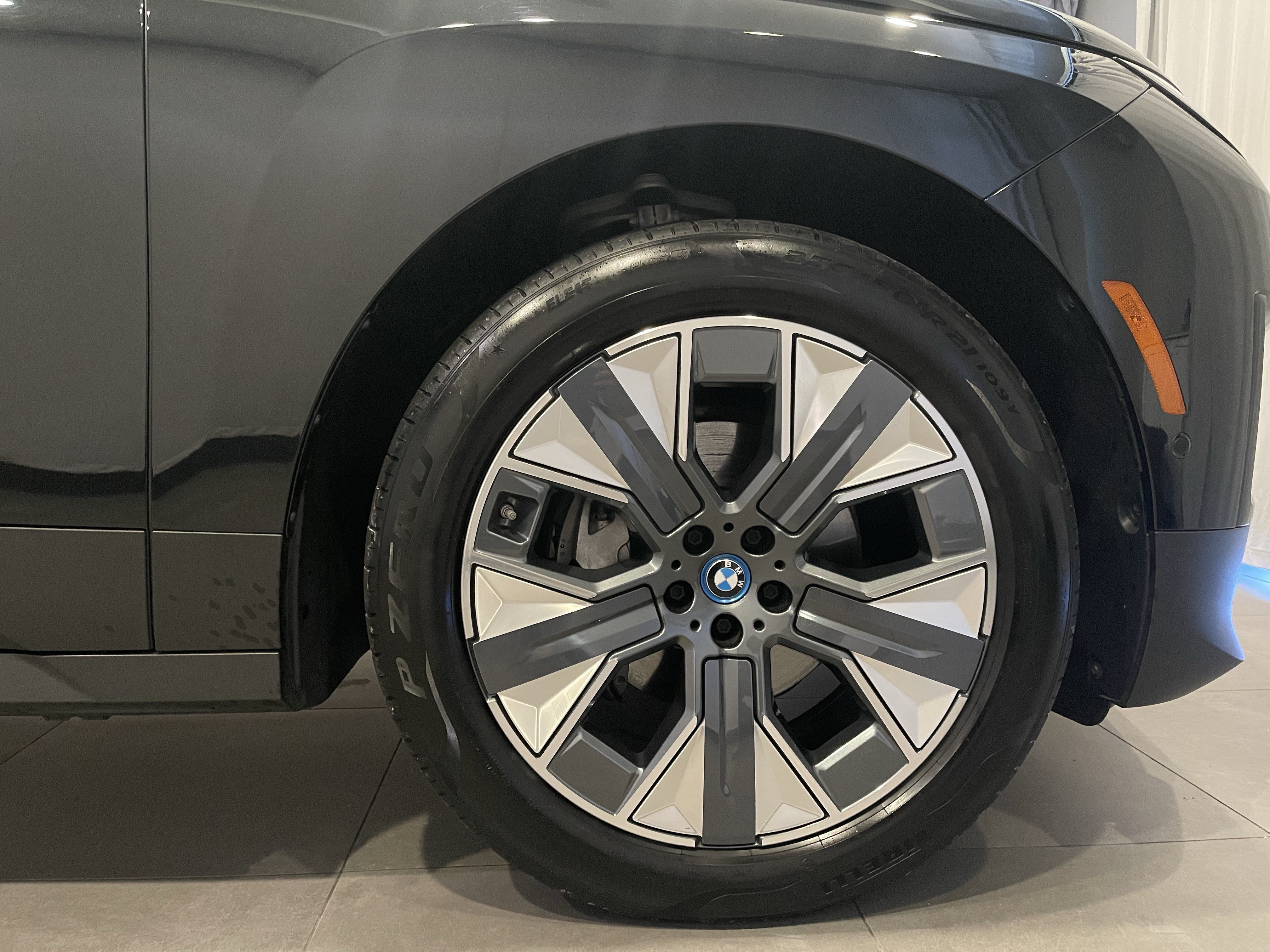Certified 2024 BMW iX xDrive50 w/ Premium Package AWD/4WD image 10