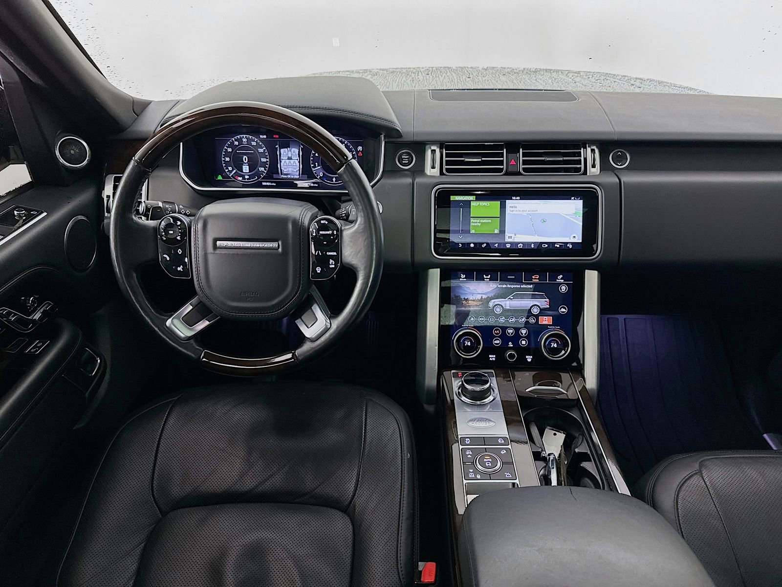 Used 2018 Land Rover Range Rover Supercharged image 27