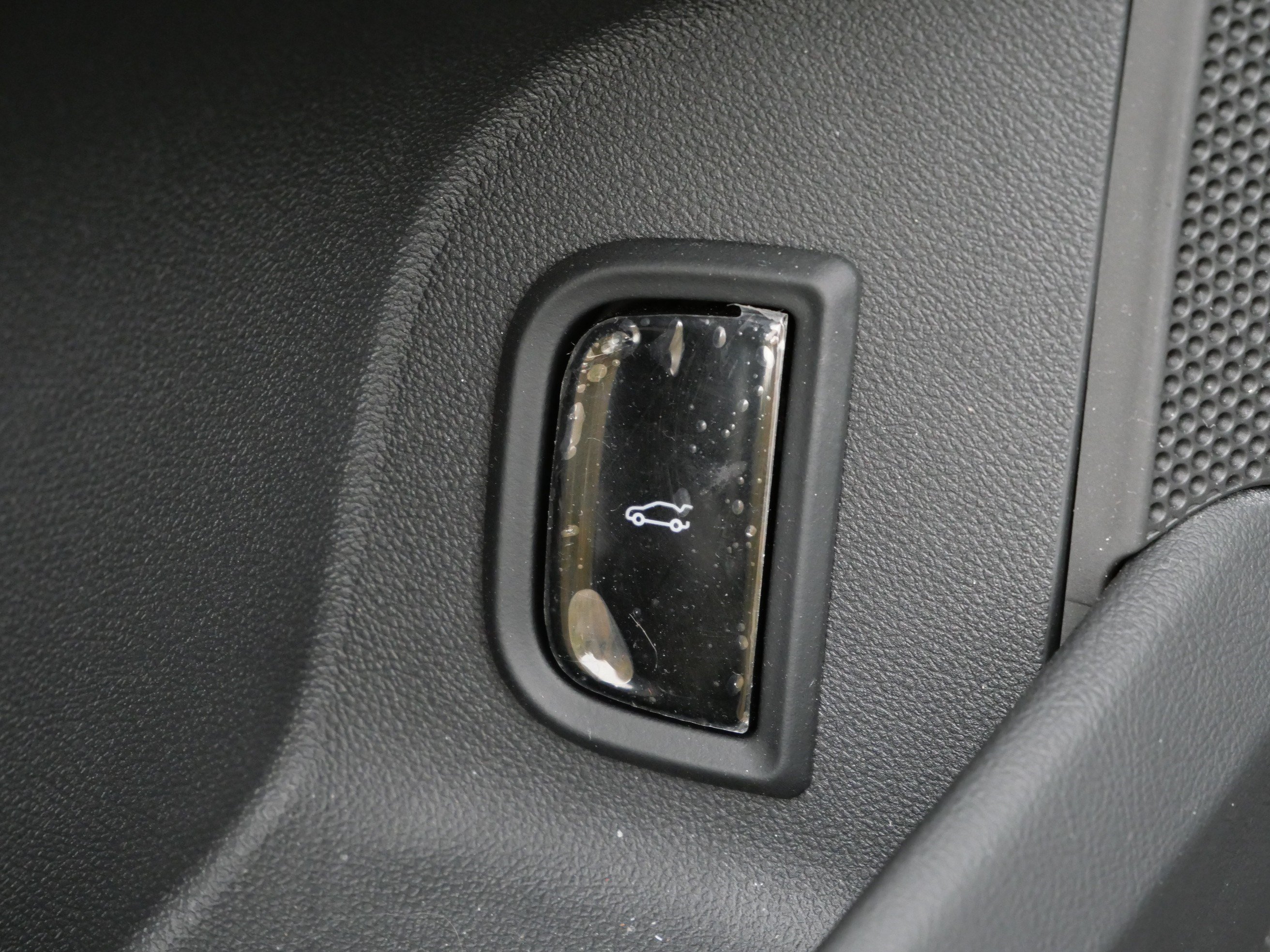 Used 2026 Cadillac Lyriq Luxury w/ LPO, Floor Liner Package AWD/4WD image 20