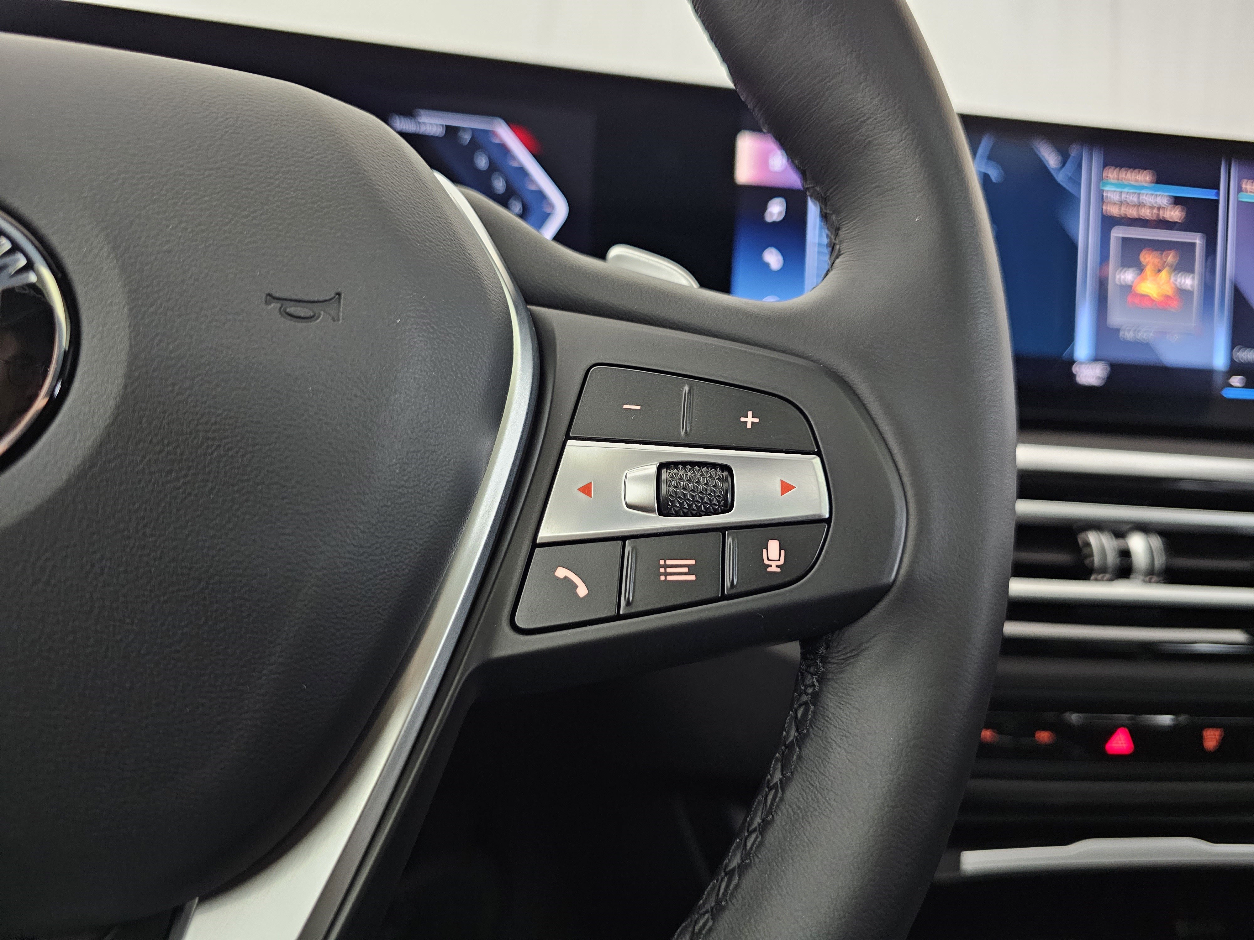 Used 2024 BMW 330i xDrive Sedan image 40