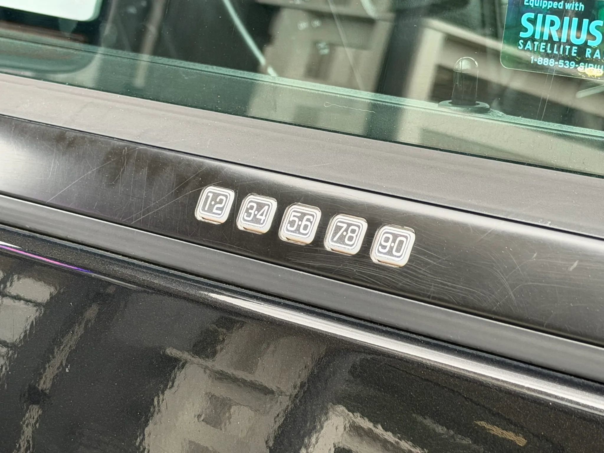 Used 2015 Ford Expedition EL XLT w/ Equipment Group 202A AWD/4WD image 13