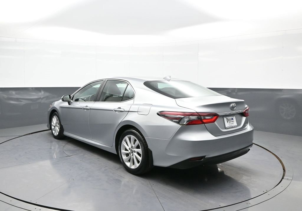 Certified 2021 Toyota Camry LE image 8