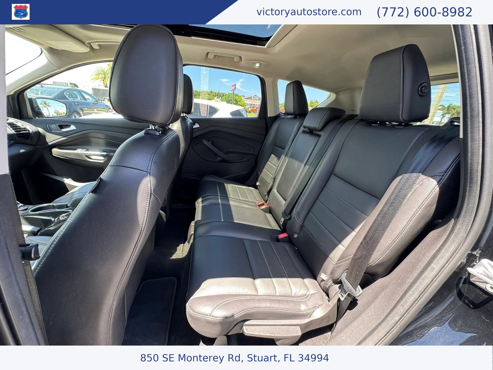 Used 2016 Ford Escape Titanium w/ Equipment Group 301A AWD/4WD image 4