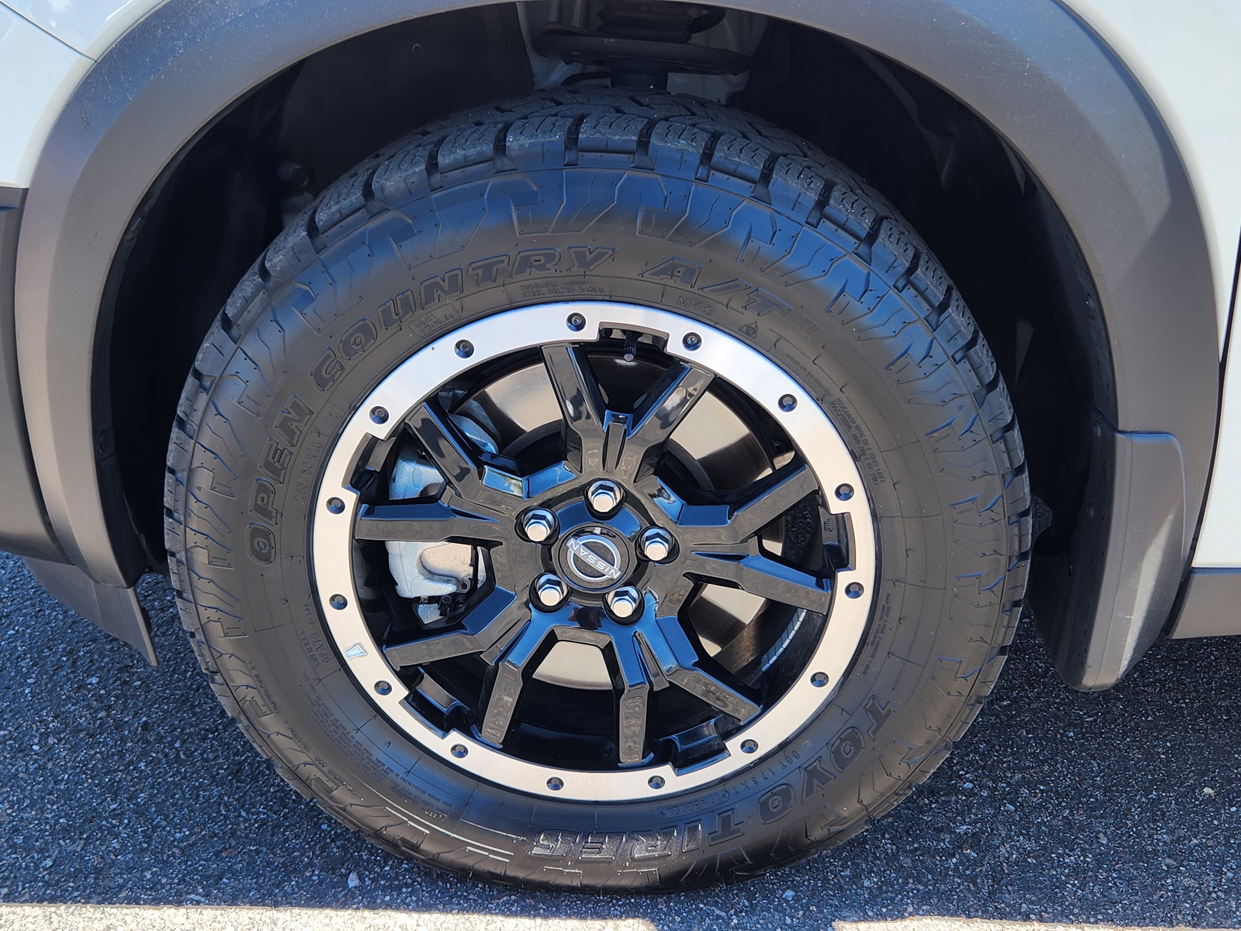 Used 2024 Nissan Pathfinder Rock Creek AWD/4WD image 30