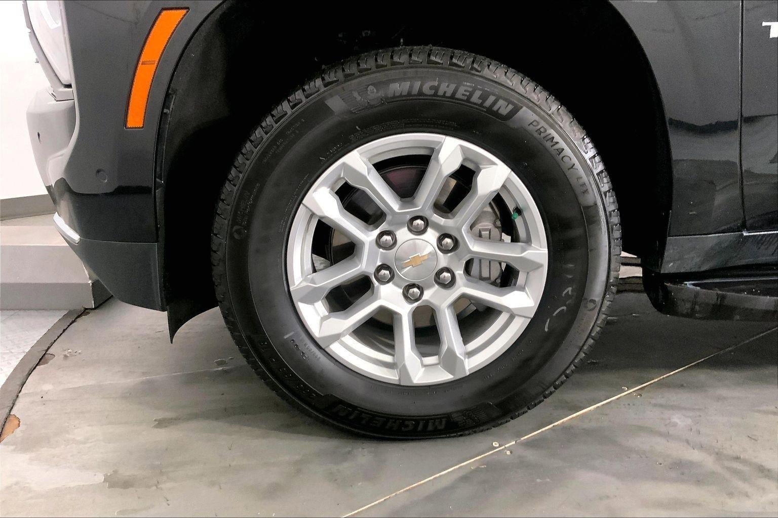 Used 2025 Chevrolet Tahoe LT AWD/4WD image 11